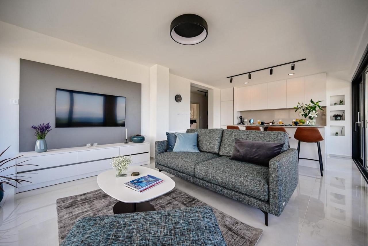 Apartments Sea & Stone Malinska Bagian luar foto